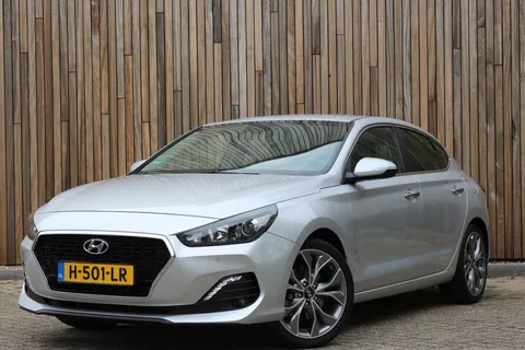 Hyundai I30 Fastback 1.0 T-GDi 120pk Premium RIJKLAAR