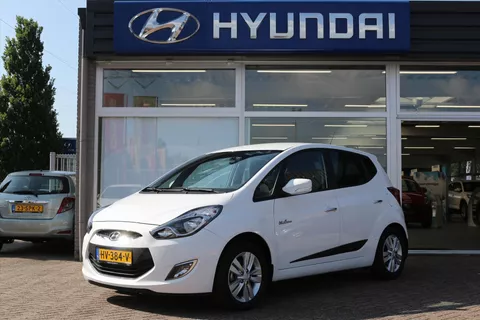 Hyundai IX20 1.4i blue 90pk Go! + Trekhaak en Rijklaar